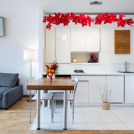 Lazynest - Modern Apartment With Parking & Balcony Букурещ Екстериор снимка