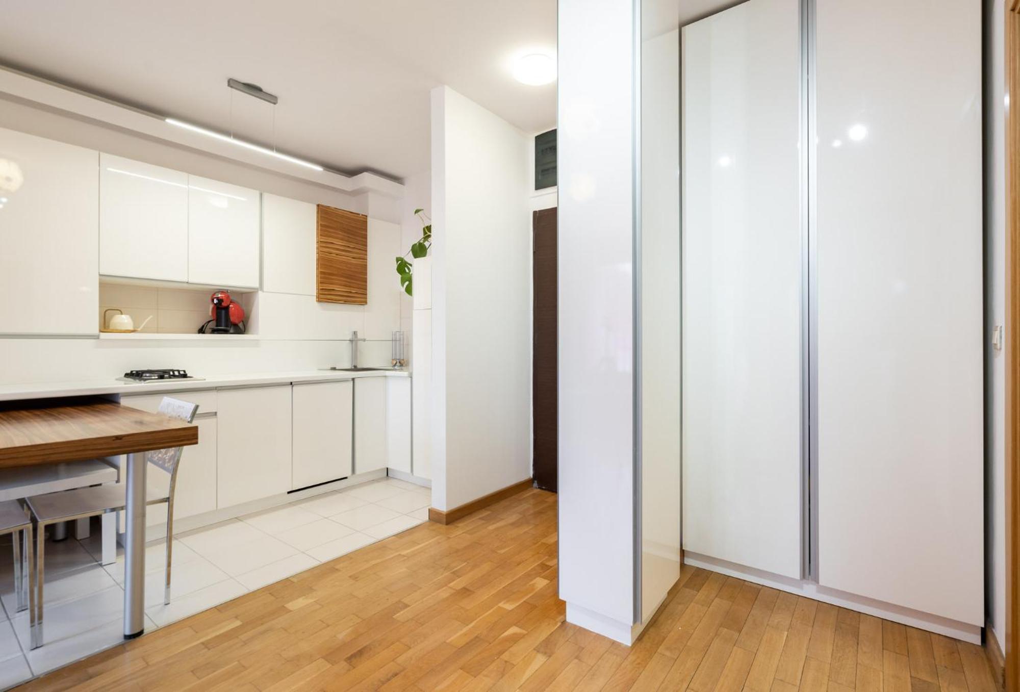 Lazynest - Modern Apartment With Parking & Balcony Букурещ Екстериор снимка